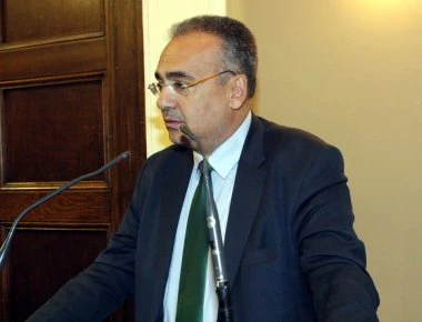 Βερβεσός: «Να παραιτηθούν οι αρμόδιοι υπουργοί αν δεν μπορούν να προστατεύσουν τα Πανεπιστήμια»